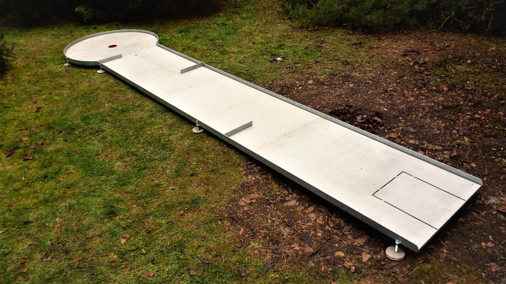 GARTEN MINIGOLF BAUEN